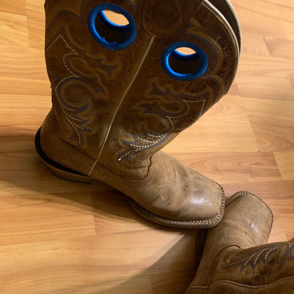Cowboots